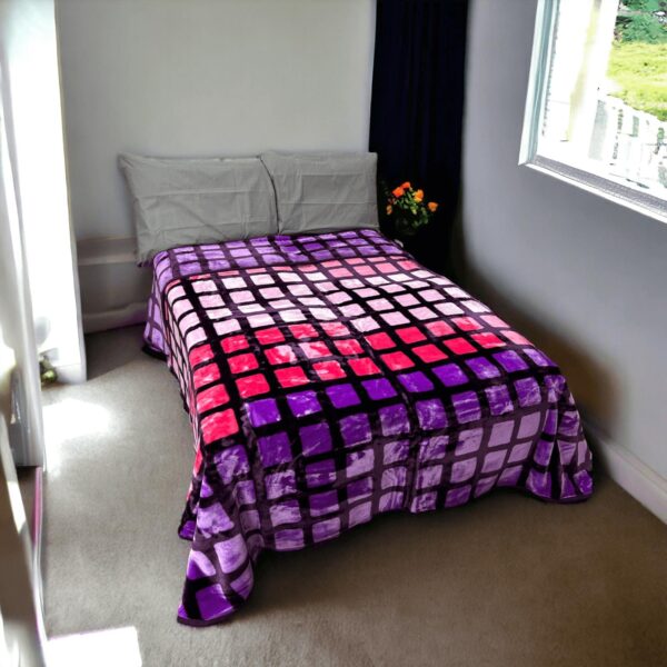 Κουβέρτα εμπριμέ βελουτέ Boxes Purple 220x240